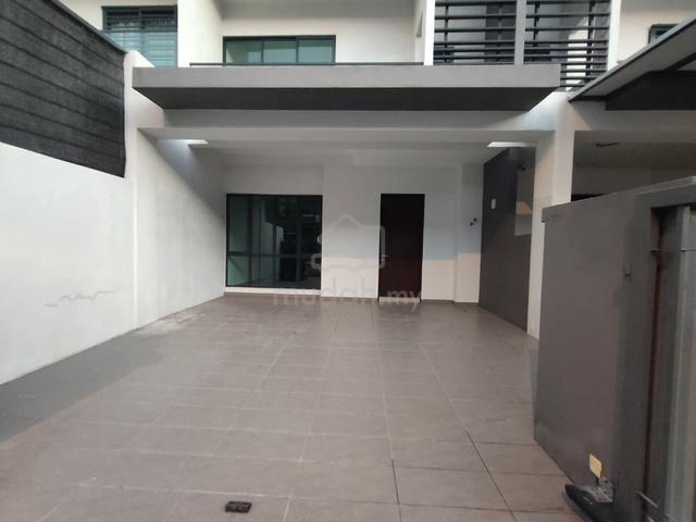 3 Storey Residensi Bukit Orkid Batu 9 Cheras Terrance House for Rent 1