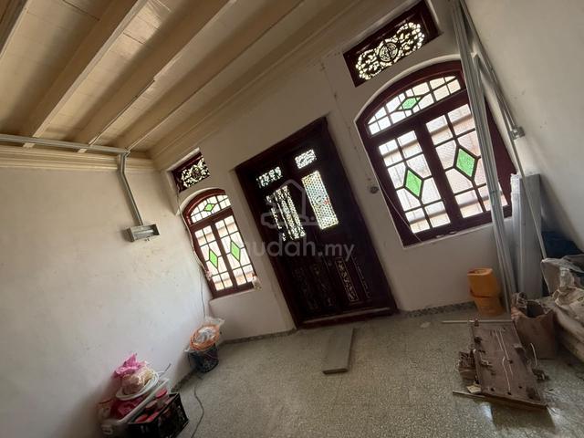 Lebuh tye sin shop for rent / Georgetown / near komtar 1