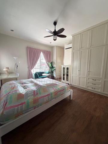 Two Storey Semi Detached Fully Renovated At Pantai Miami 1