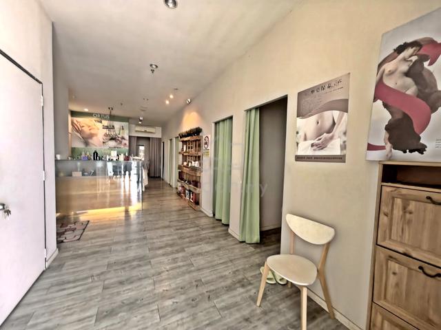 1st Floor Retail Office Puchong Setiawalk Main Road near LRT IOI Mall 1