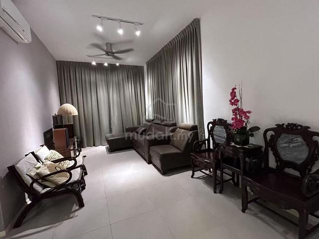 Mira Residence 1