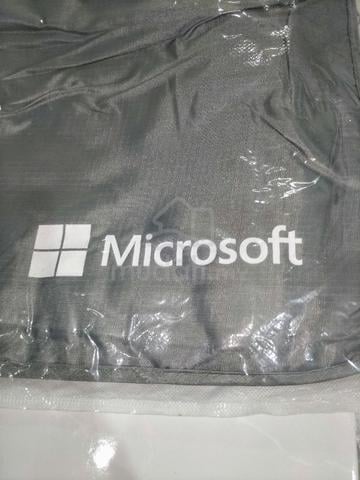 New Official Microsoft Laptop Sleeve Bag (Grey)

 - photo 2 of 4