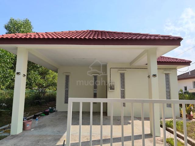 BANGLO 1 TINGKAT di Mahkota Hill Seksyen 13 , lenggeng 1