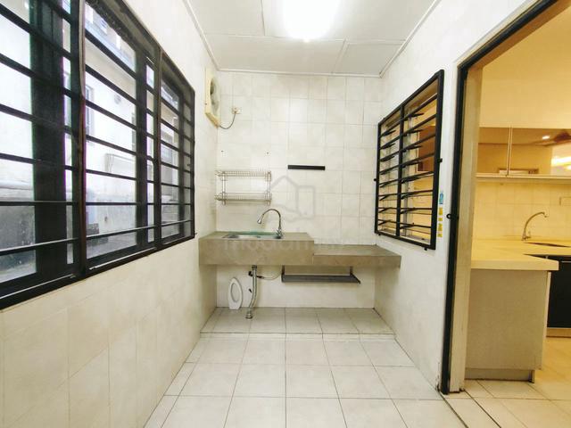 SUNWAY KAYANGAN Teres 2 tingkat Renovated & Dry Kitchen dekat DASH 5