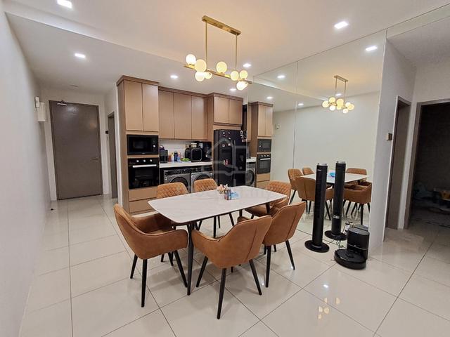 Platinum Splendor Residensi Semarak 1