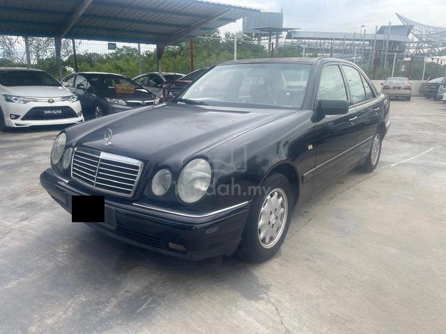 1999 Mercedes Benz E-CLASS 2.4 240 CLASSIC (CKD) - 1