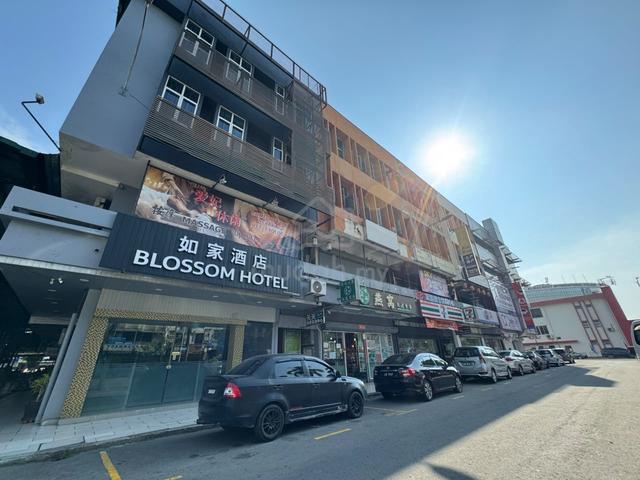 Asia City Sedco Complex | Ground Floor 1