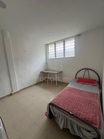 Bilik Sewa Lelaki Taman Cempaka Near PUO 1