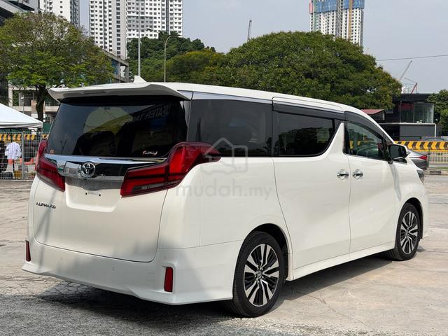 2022 Toyota ALPHARD 2.5 SC SUNROOF/DIM/BSM R.STOCK - 2