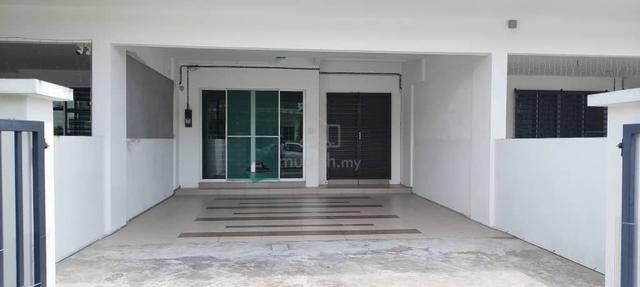 Taman Brokoli indah Lunas 2-Storey Terraced House For Rent 1