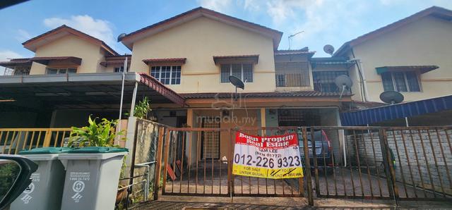 1st floor unit Taman Jasmin Town House Senawang 1