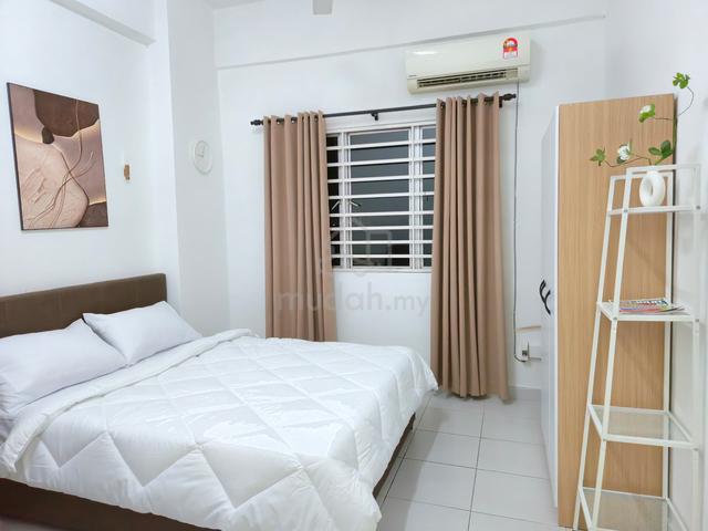 Middle Room FULLY FURNISHED near BBN & KLIA 1