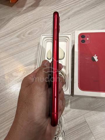 Apple iPhone 11 128GB (RED) - photo 4 of 5