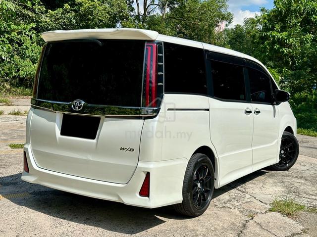 2018 Toyota NOAH 2.0 (A) - 2