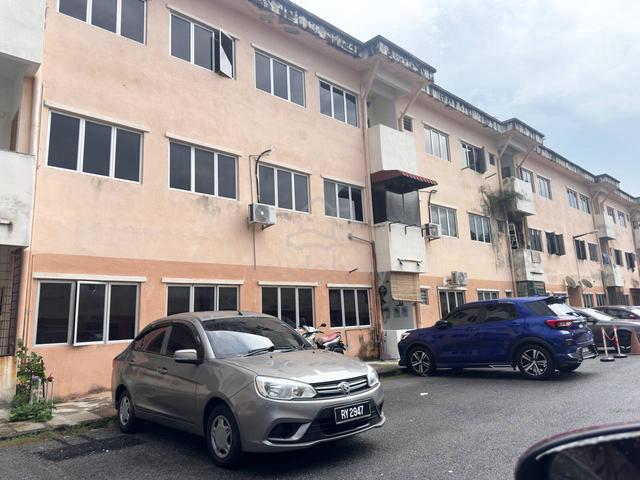 Apartment Taman College Heights, Sikamat 1