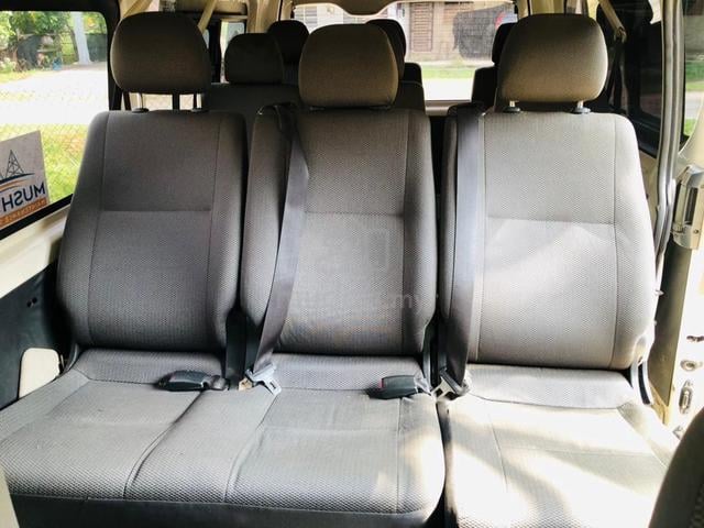2016 Toyota HIACE 2.5 ENHANCED (M) - 5