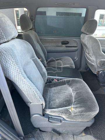 2005 Hyundai TRAJET 2.0 GL (A) - 4
