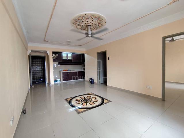 Rumah Cantik , Apartment Subang Suria, Sek U5, Shah Alam (NEGO)!!!! 1