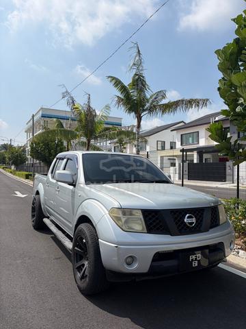 2011 Nissan NAVARA 2.5 CALIBRE (A) - 1