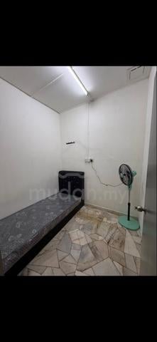 Saleng Near TJ mart room for Rent 1