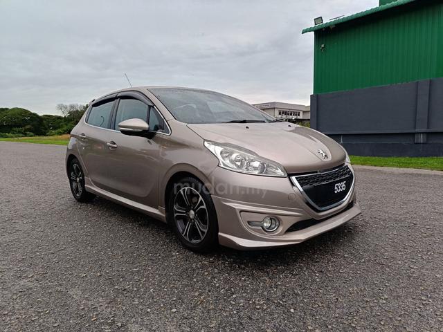 2014 Peugeot 208 1.6 VTi ALLURE (A) - 2