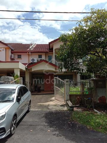 Puchong Utama Double Storey Terrace House. 1