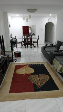Double storey house Sri petaling 1