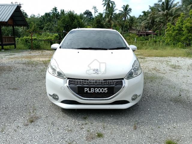 2013 Peugeot 208 1.6 VTI ALLURE (A) - 1