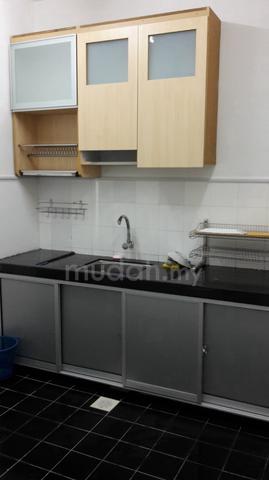 Townhouse Palm Villa fully furnish for rent in Bandar Putra,Kulai,Joho 1