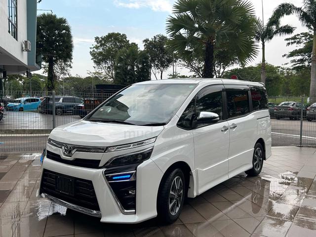 2021 Toyota VOXY 2.0 ZS KIRAMEKI III 7STR 2PD 45K - 1