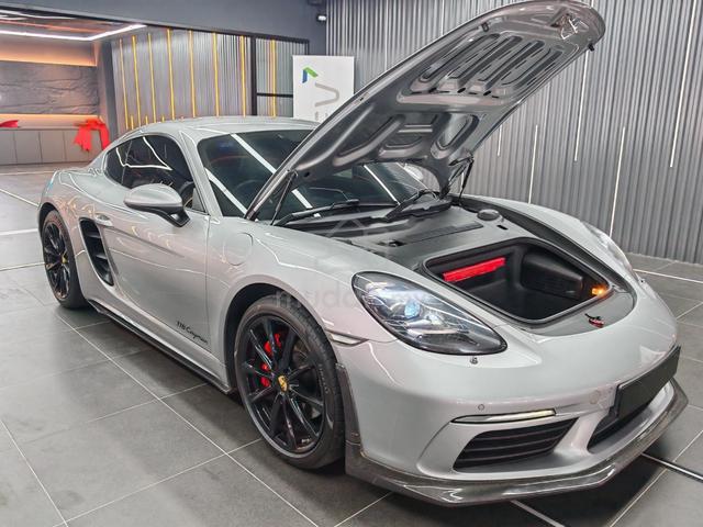 2017 Porsche 718 Cayman 2.0 (A) Coupe - 3