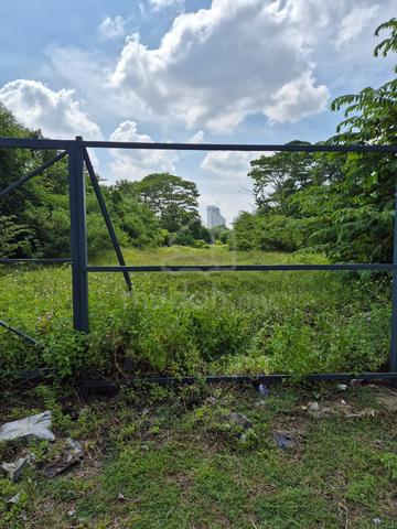 Vacant Long shape Industrial Land between Klang & Shah Alam 1