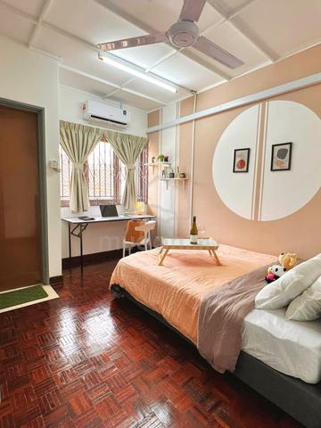 Fully Furnished Master Room in SS24 PJ! Near LRT | Mall | SS2 | 1
