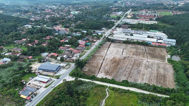 Chemor / Kanthan Perak Industrial Land Next to Main Road Corner Lot 1