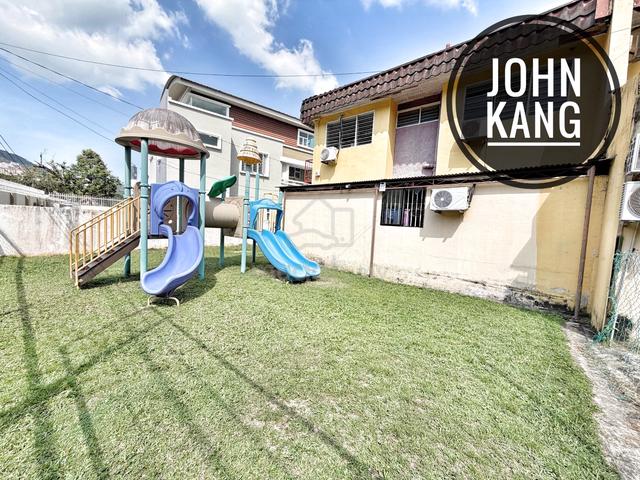 Semi Detached House, 3600sf, Suitable for Business, Well Maintained 1