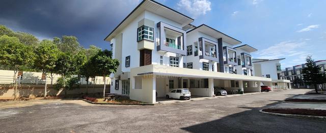 Kingfisher Cove @ Jalan UMS | Duplex Corner FF | Near QE2 Hospital 1