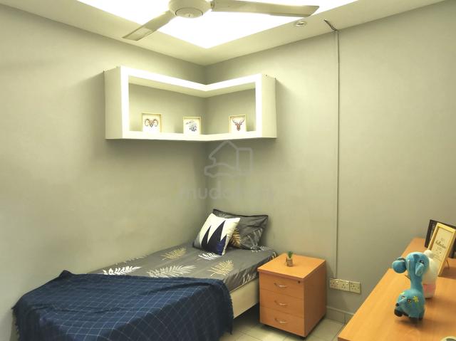 Free 1 Year Female Single Room Near Citta Dana 1 Evolve Walk LRT 1