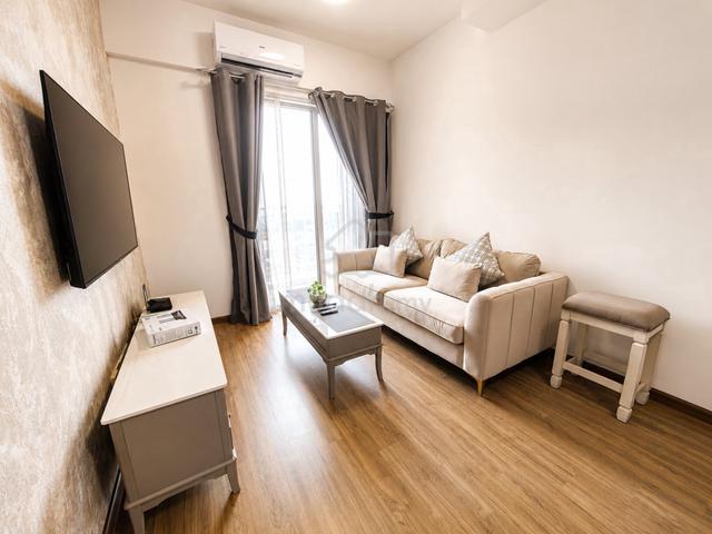 Bond Suites @ ICC 1