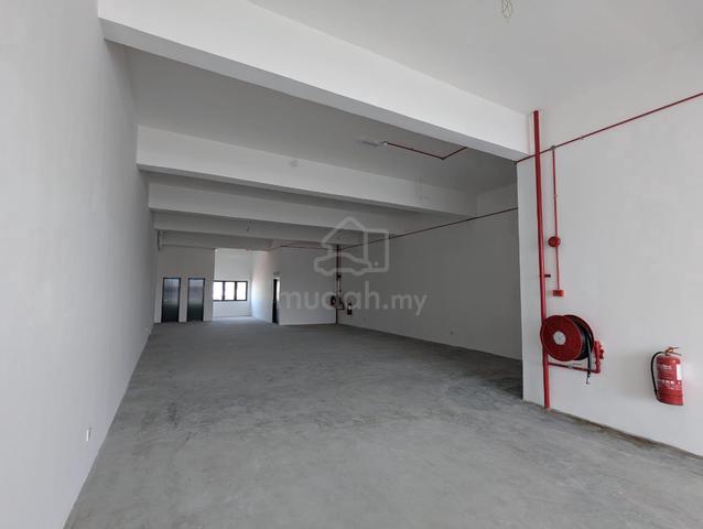 1st Floor Shop with Lift for Rent @ Batu Caves, Gombak, Selangor 1