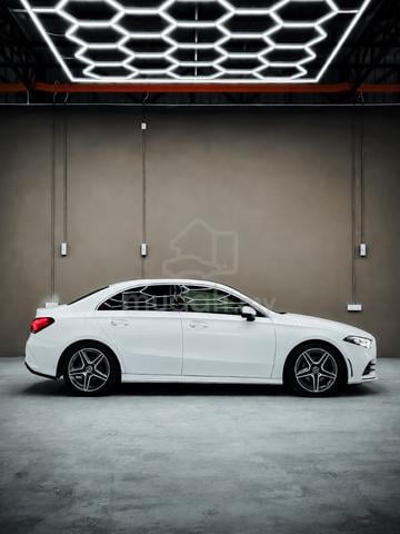 2021 Mercedes Benz A180 AMG Sedan 1.3T - 3