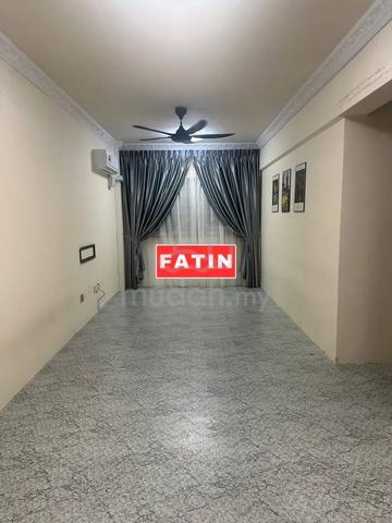 Dua Residensi 1