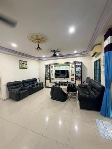 Taman Pulai Utama Double Storey Terrace House with Renovated Extended 1