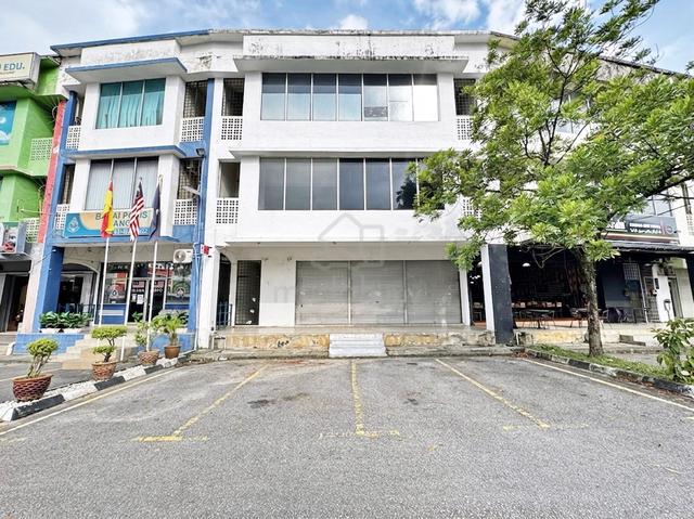 GROUND FLOOR Shop Lot Bandar Seri Putra Bangi PRIME AREA 1