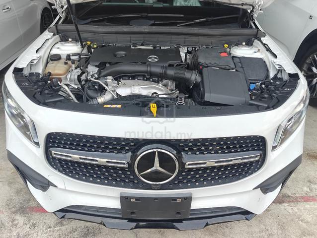2021 Mercedes Benz GLB250 AMG 4MATIC BLACK EDITION - 4