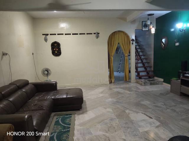 FH Double sty house Jalan Cuepacs 4c Taman Koperasi Cuepacs Kajang 1