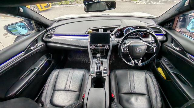 2018 Honda CIVIC 1.5 TC-PREMIUM (A) - 3