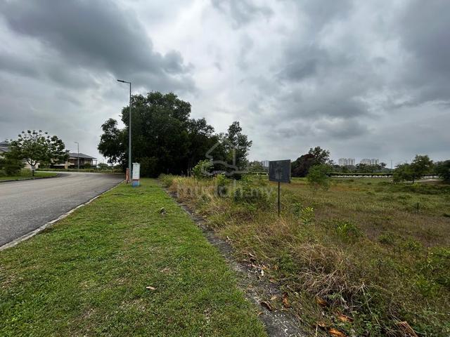 Bungalow Land Perdana Lakeview West Cyberjaya Lakeside view Setia 1