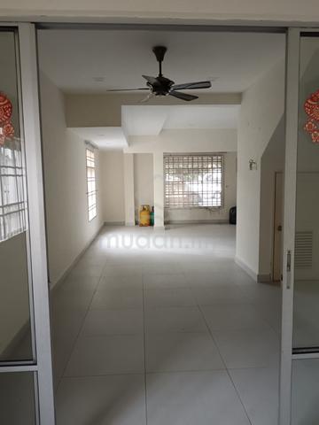 Terrace House,Putra Heights,Subang Jaya for Rent 1