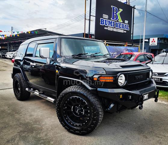 2010 Toyota FJ 4.0 CRUISER (A) - 1