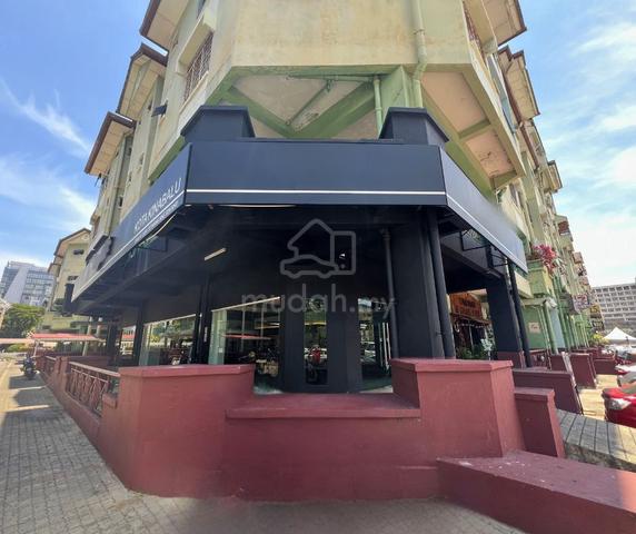 KK Town Ground Floor Shop Lot l Api-Api Centre Corner Lot Centre Point 1